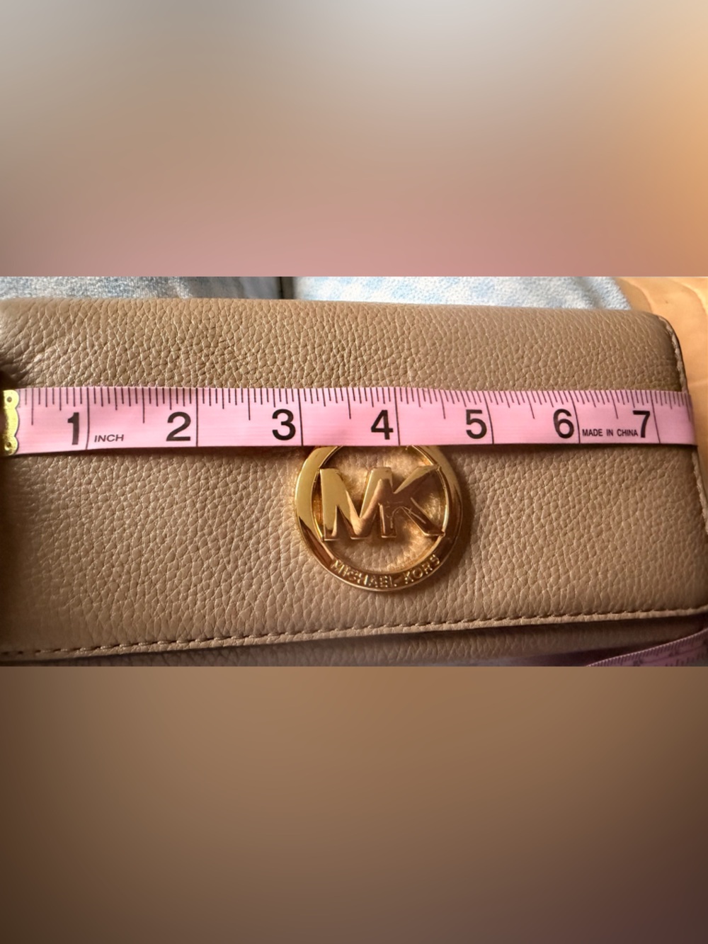 Mk wallet
NWT - Picture 2 of 8